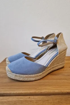 Alpargata de cuña azul