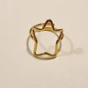 Anillo dorado de acero estrella