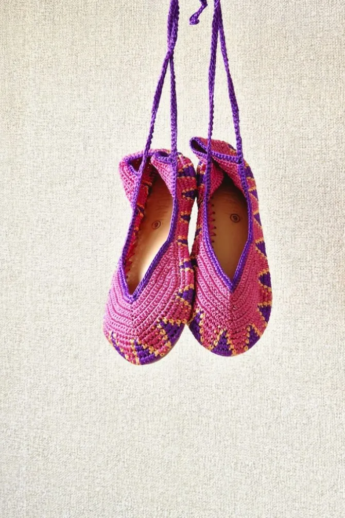Bailarinas crochet rosa con lazo morado