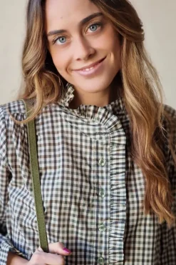 Blusa cuadros con volantes verde