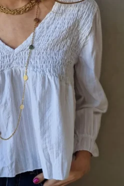 Blusa fruncido con hilo plateado blanco