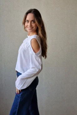 Blusa hombros al aire blanca