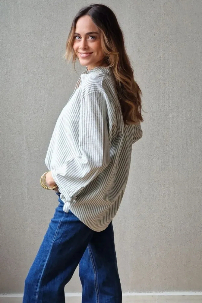 Blusa rayas con botones verde