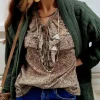 Blusa tipo gasa de flores verde militar