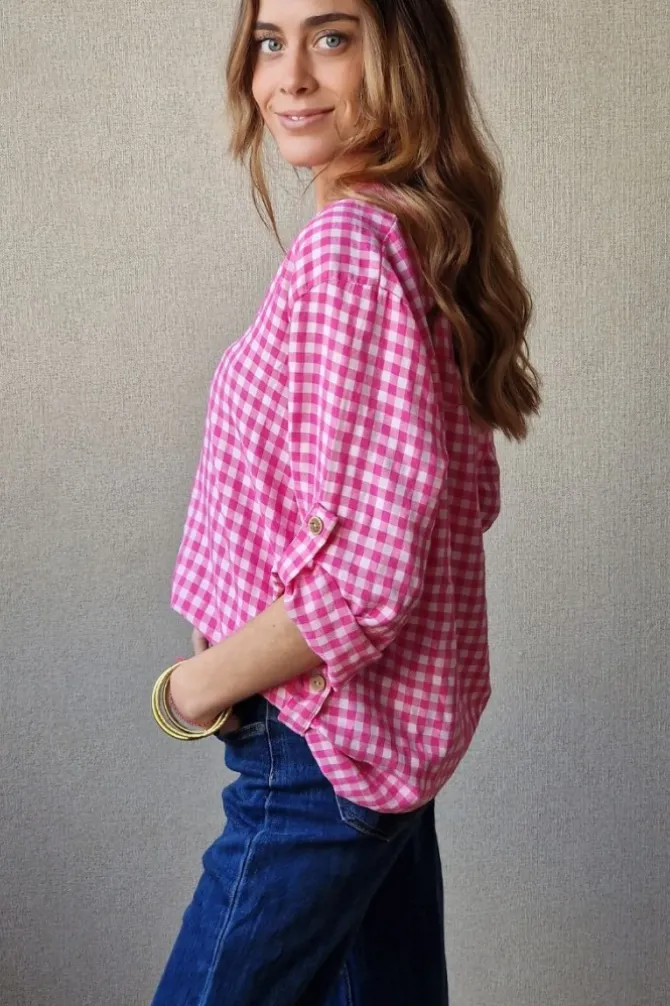 Blusa vichy con botones fucsia