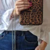 Bolso bandolera tachas animal print marrón