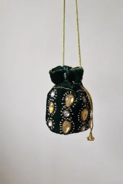 Bolso bombonera verde con piedras