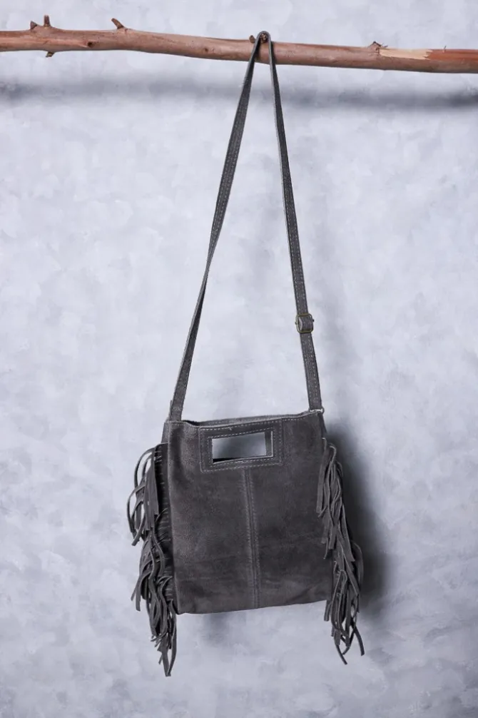 Bolso de ante con flecos gris