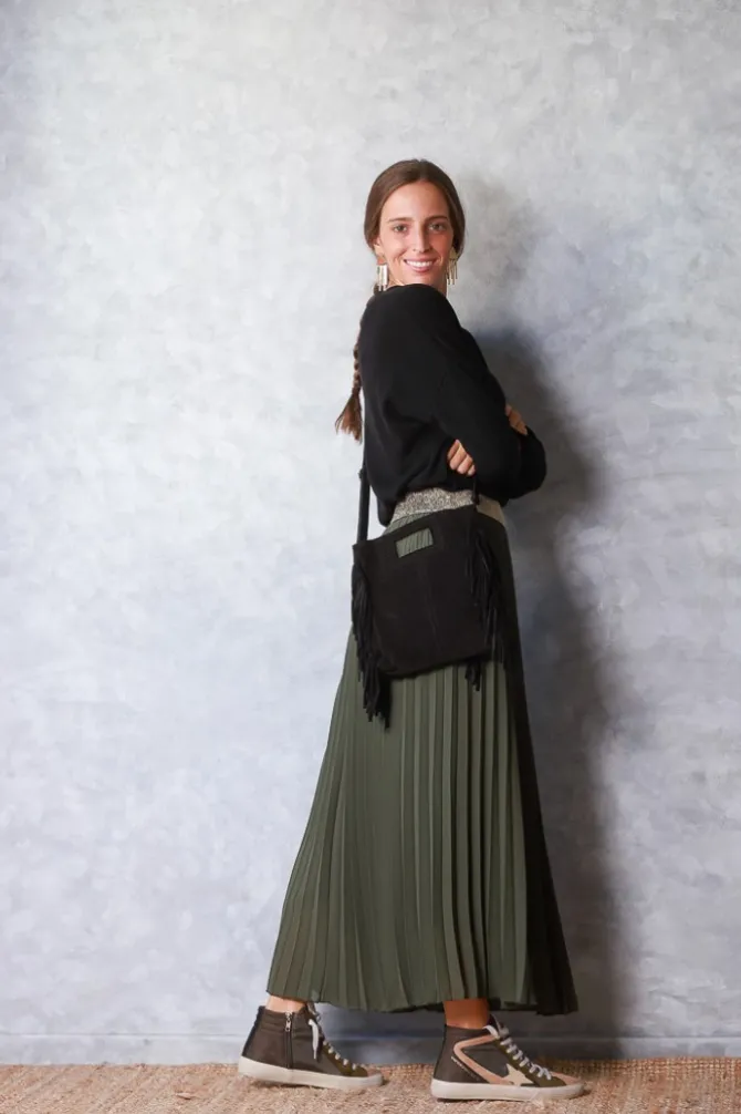 Bolso de ante con flecos negro