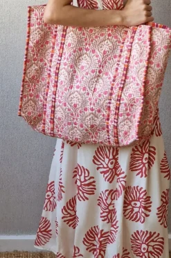 Bolso indio reversible verde flores y rayas coral y rosa