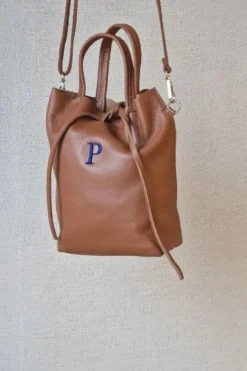 Bolso mini de piel camel