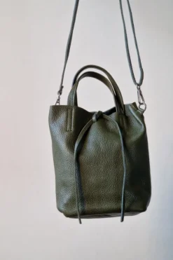 Bolso mini de piel verde