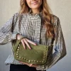 Bolso solapa tachas verde