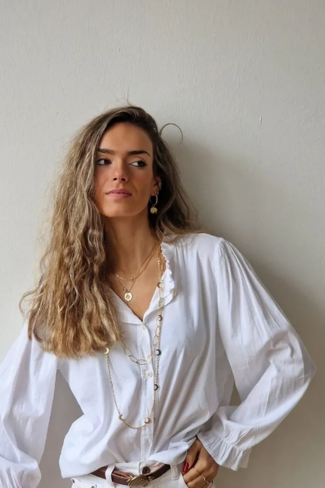 Camisa blanca Teen cuello volantito