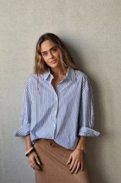 Camisa de oversize de rayas azul