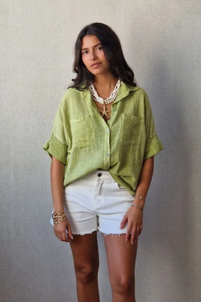 Camisa pistacho tipo lino con bolsillos