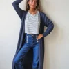 Chaqueta larga de punto color azul marino
