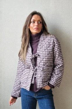 Chaqueta acolchada de cuadros de vichy berenjena