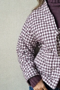 Chaqueta acolchada de cuadros de vichy berenjena