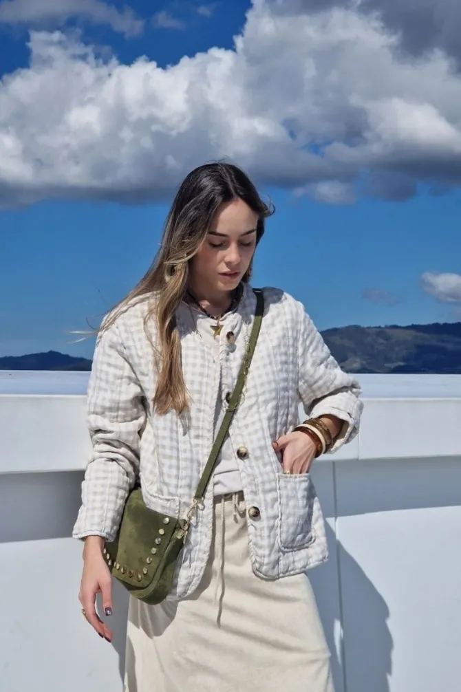 Chaqueta vichy con botones beige