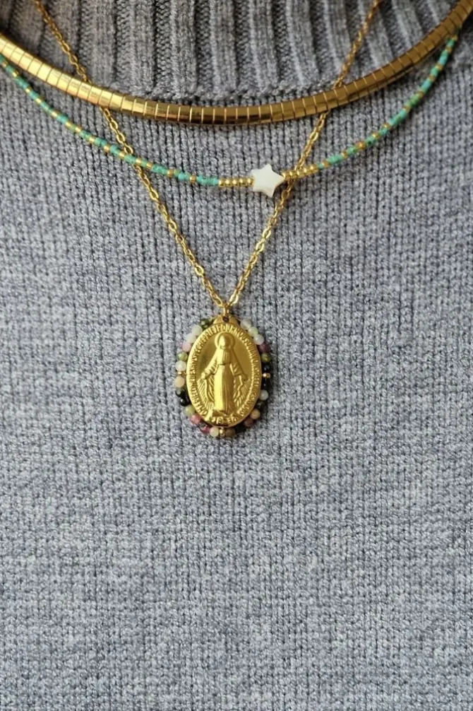 Collar chocker de acero dorado