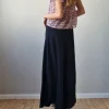 Falda tipo crepe negra