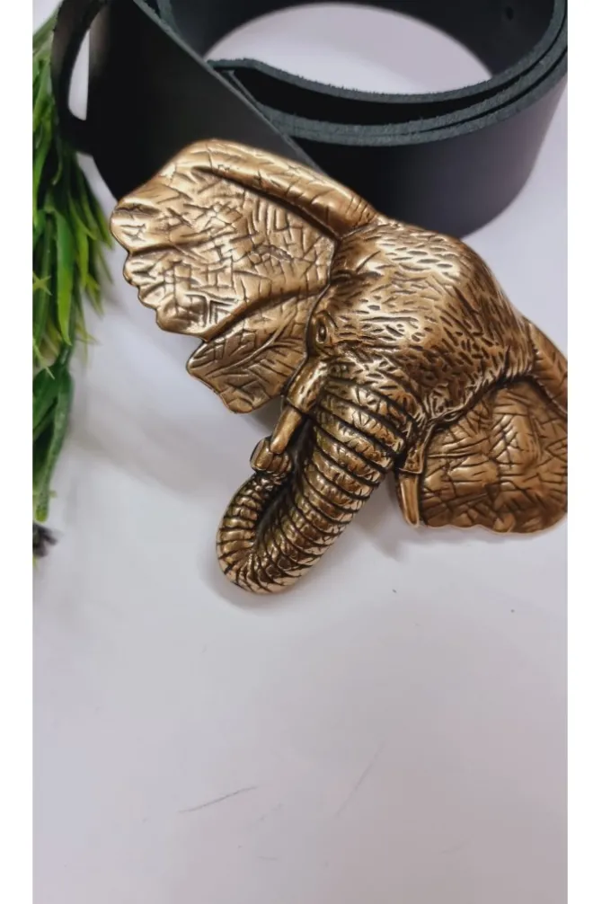 Hebilla dorada de cabeza de elefante