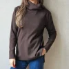 Jersey básico de cuello cisne recto marrón