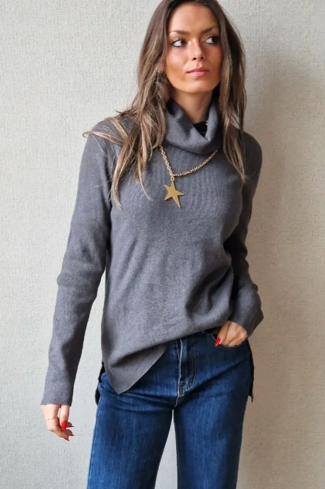 Jersey básico de cuello cisne recto gris