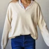 Jersey cuello pico con pespunte crudo