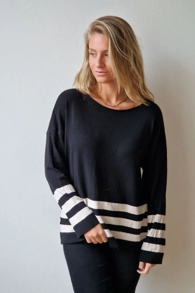 Jersey Negro Rayas Beige
