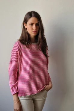 Jersey oversize de rayas finas color fucsia