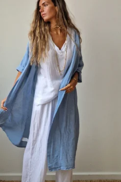 Kimono azul tipo lino con manga tres cuartos