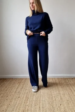 Pantalón culotte de punto azul marino