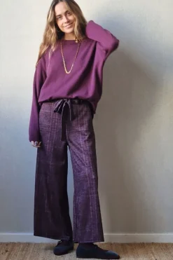Pantalón de cuadros con cinturón berenjena