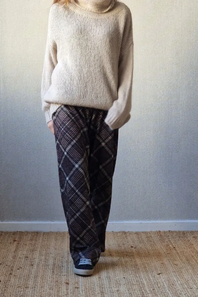 Pantalón de cuadros grandes negro