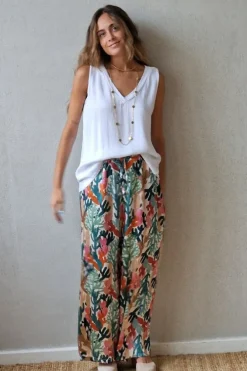 Pantalón tipo raso estampado amebas verde