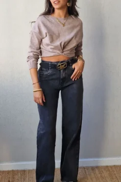 Pantalón vaquero negro tiro alto