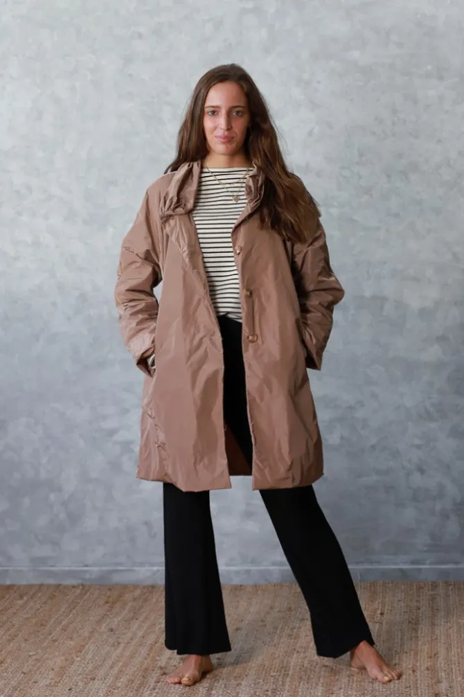 Parka tipo chubasquero camel