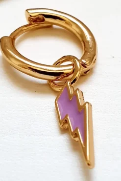 Pendiente aro dorado con rayo lila