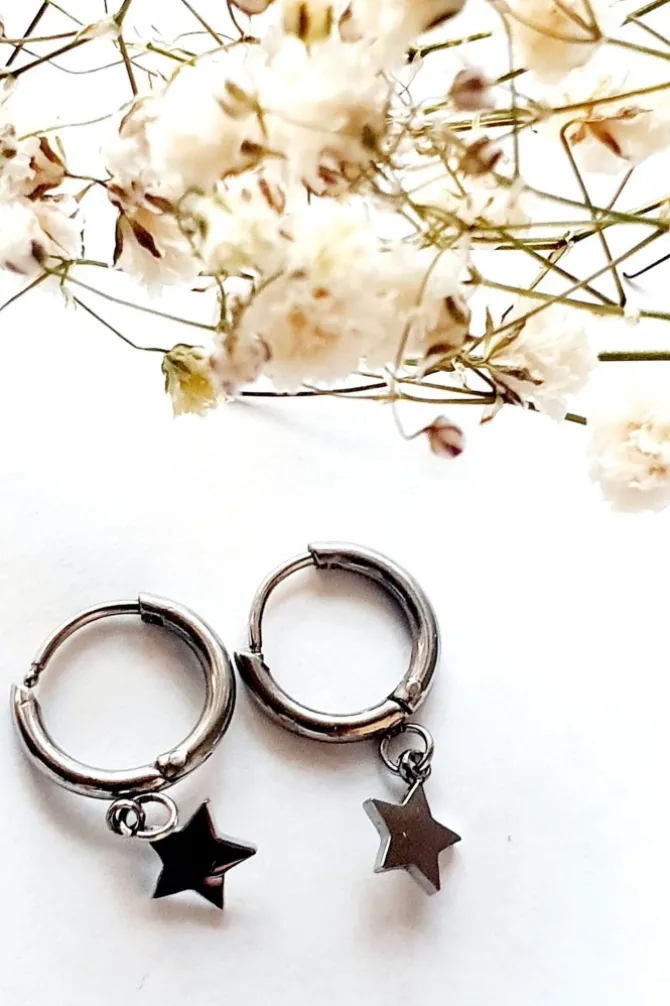 Pendiente combinable con estrella plata