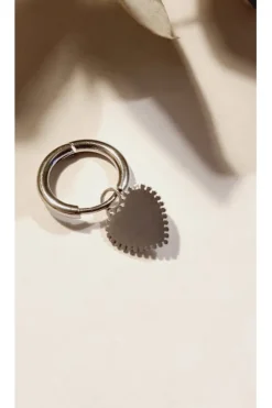 Pendiente combinable de acero con corazón plateado