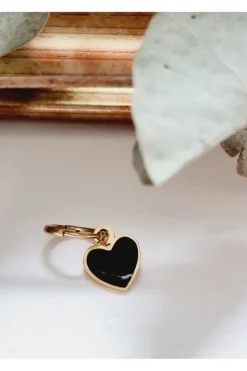 Pendiente corazón negro