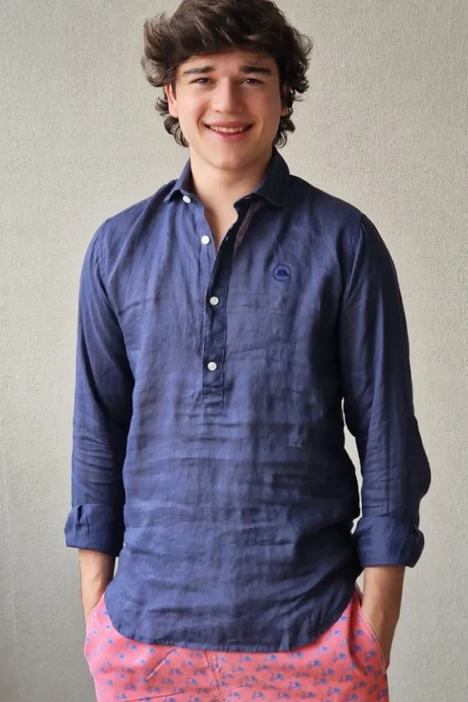 Polera de lino hombre azul marino