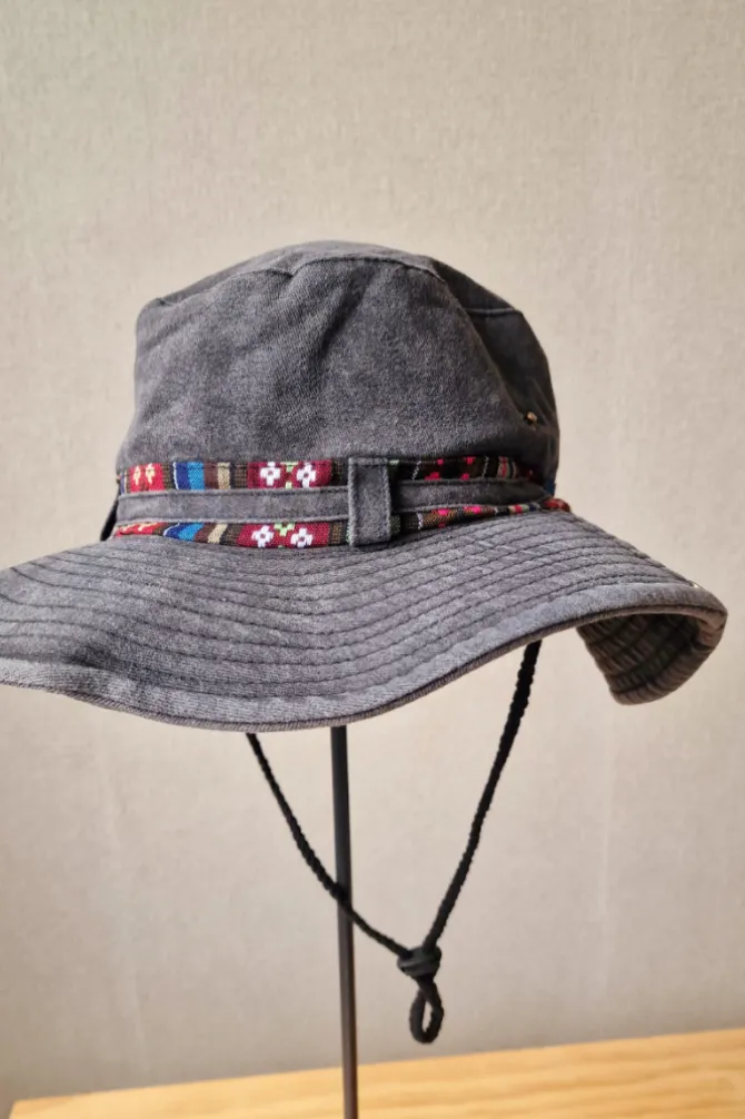 Sombrero unisex tira étnica gris
