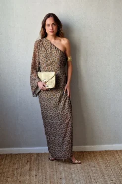 Vestido asimétrico estampado en tonos verdes