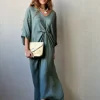 Vestido cuello pico con nudo verde militar