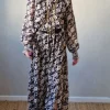 Vestido de flores negro y beige