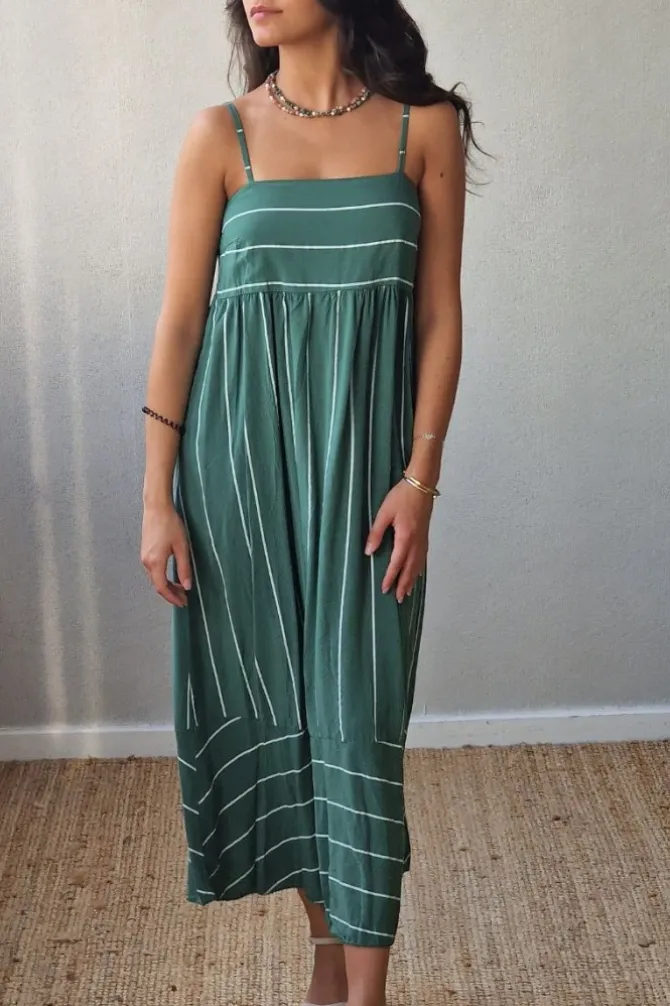 Vestido de tirantes estampado de rayas verde