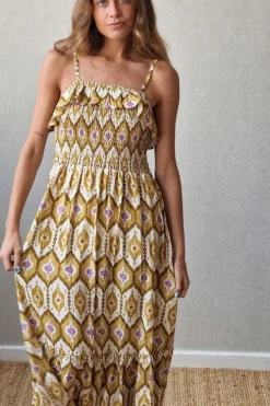Vestido estampado de tirantes mostaza